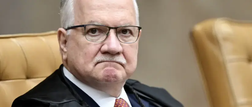 Fachin assume presidência do STF e diz que Moraes 'merece nossa saudação e solidariedade'