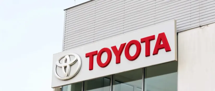 Toyota retomará produção em novembro com motores importados