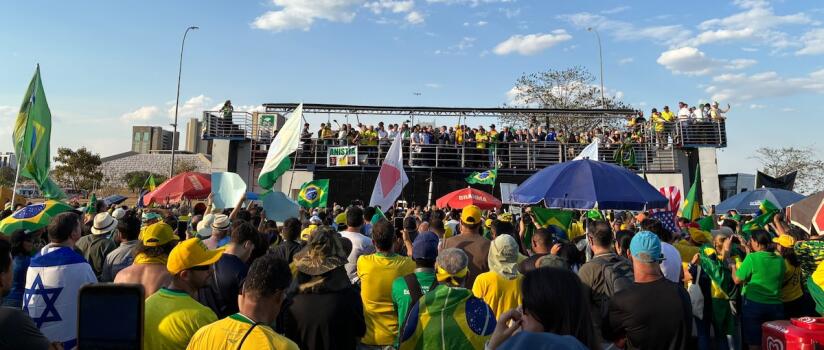 Bolsonaristas fazem ato por anistia na Esplanada dos Ministérios