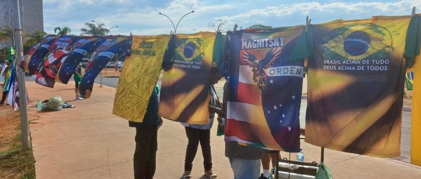 Camisetas da Magnitsky, Trump 2028 e bandeira dos EUA: as referências de ato por anistia em Brasília
