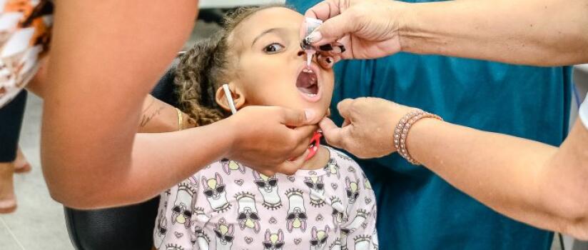 ES em Rede: Vitória supera meta de vacinação no Dia Mundial de Combate à Poliomielite - ES em Rede®
