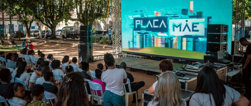 Caravana Firjan SESI leva cinema gratuito para Magé