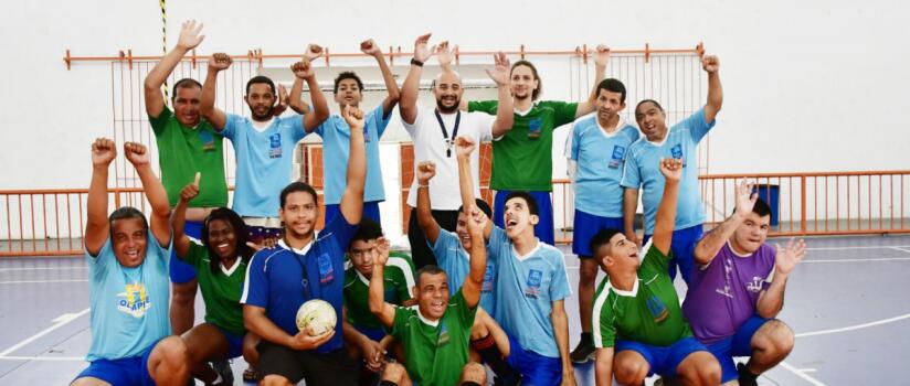 Nova Iguaçu oferece aulas gratuitas de futsal para pessoas com deficiência