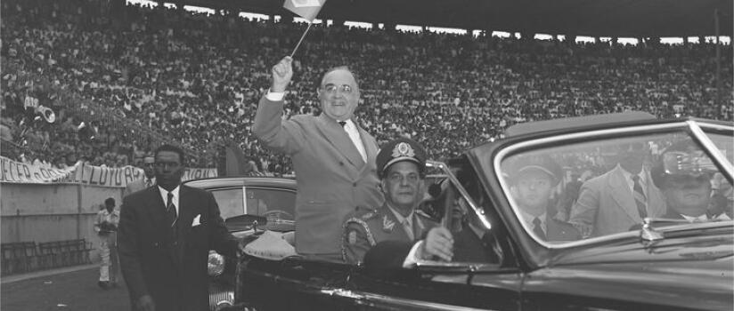 Como a derrota do nazifascismo na Segunda Guerra impulsionou o fim do Estado do Novo há 80 anos