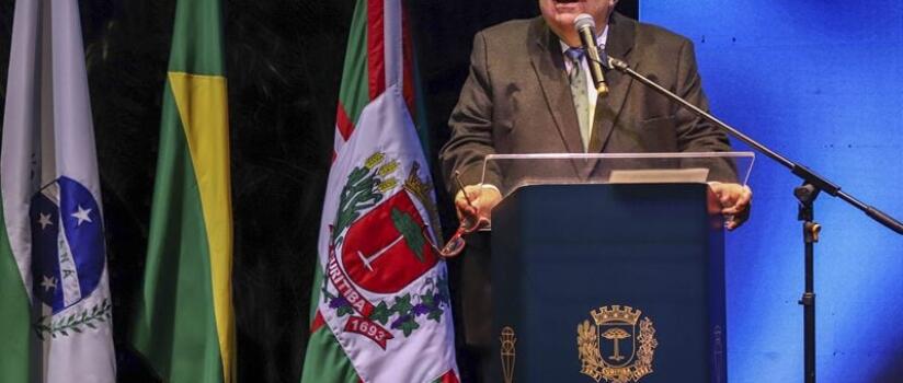 Curitiba homenageia 19 personalidades com a Ordem da Luz dos Pinhais; veja quem são