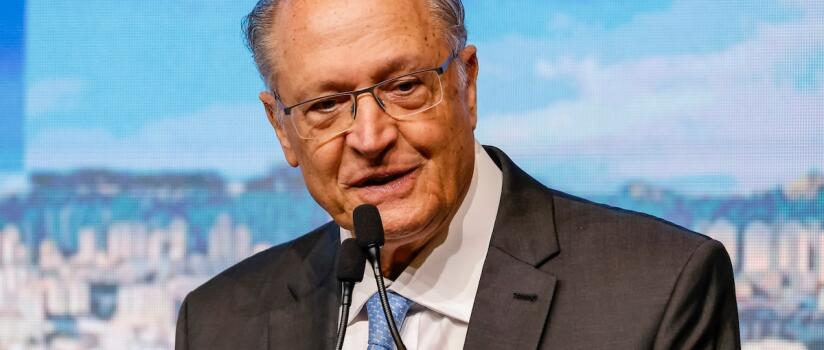 'Todo trabalho está sendo feito' em negociação para suspender tarifaço dos EUA, diz Alckmin