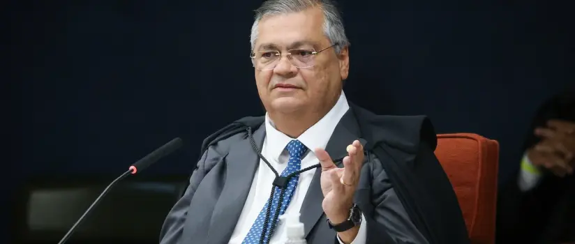 Dino diz que STF julga políticos de todos os partidos e lembra negativa de liberdade para Lula