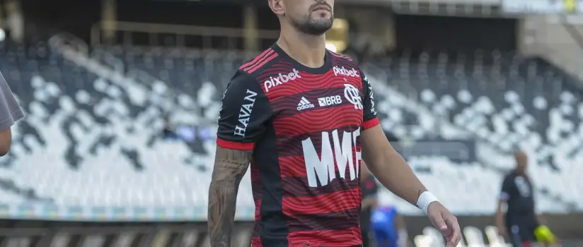 Flamengo vai retomar conversas por renovações de Arrascaeta e Filipe Luís