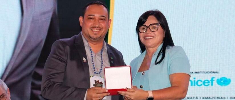 Em Manaus, Secretário de Saúde de Augustinópolis recebe Medalha Zé do SUS durante o 10º Congresso Norte e Nordeste de Secretarias Municipais de Saúde - Voz do Bico