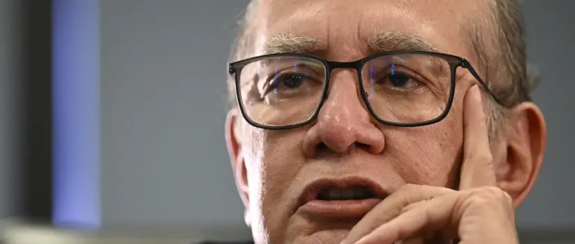 Gilmar Mendes cita 'incoerências' e 'contradição' em voto de Fux no julgamento de Bolsonaro