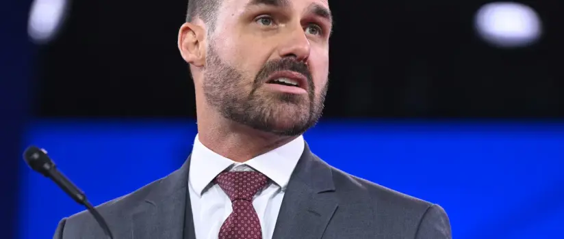 PL vai indicar Eduardo Bolsonaro como líder da minoria para tentar salvar mandato do deputado