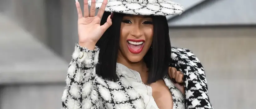 Cardi B anuncia primeira gravidez com o namorado Stefon Diggs
