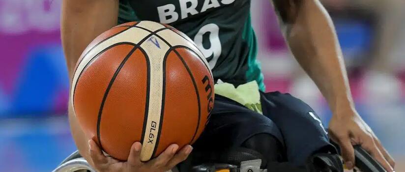Macaé celebra Dia Nacional do Atleta Paralímpico com basquete sobre rodas