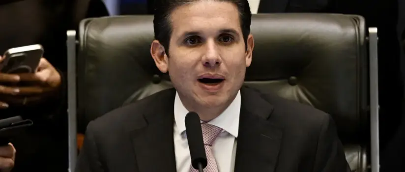 Motta elogia fala de Trump sobre diálogo e defende decisão de negar liderança a Eduardo Bolsonaro