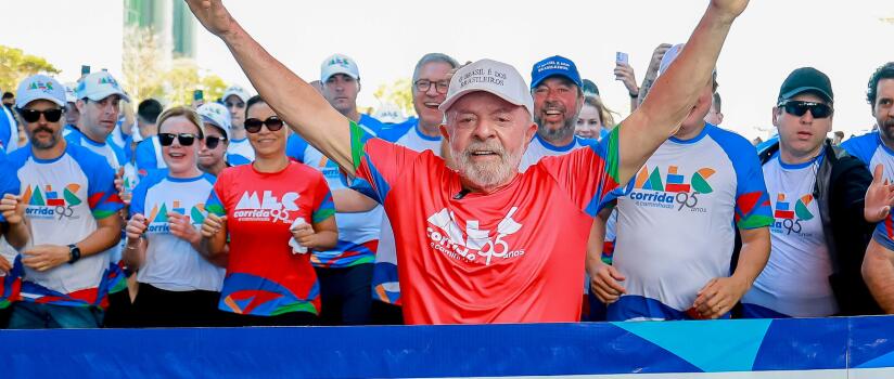 Lula faz provocação a Bolsonaro, durante corrida em comemoração aos 95 anos do MEC