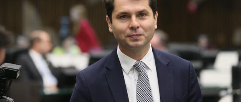 COLUNA PELO PARANÁ: Política favorável