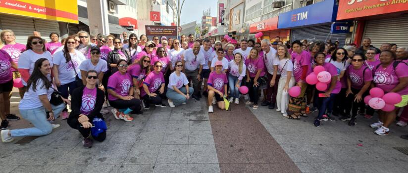 Esperança em cada passo: caminhada do Polo de Oncologia emociona Macaé e reforça a luta contra o câncer de mama