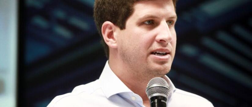 João Campos: "Tudo o que puder ajudar o nosso estado, a gente vai fazer"