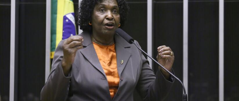 Deputados visitarão Complexo do Alemão após centenas de mortes em operação no Rio de Janeiro