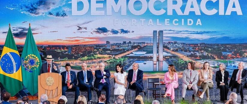 Justiça e reconstrução: É hora de novos tempos