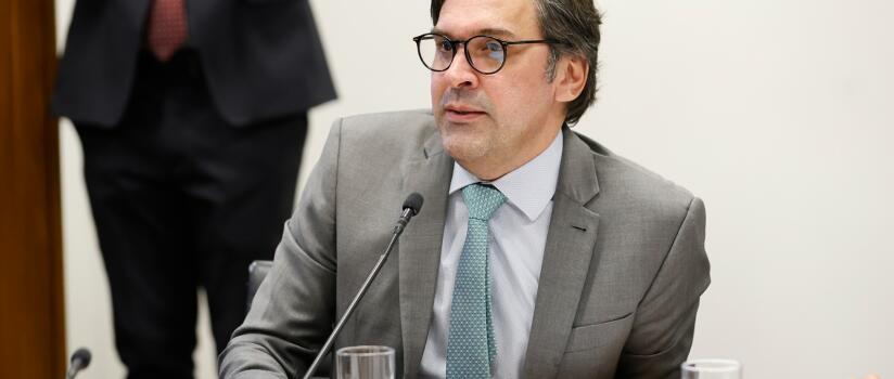 MDB no Senado critica Blindagem, mas partido entregou 80% de seus votos para PEC na Câmara