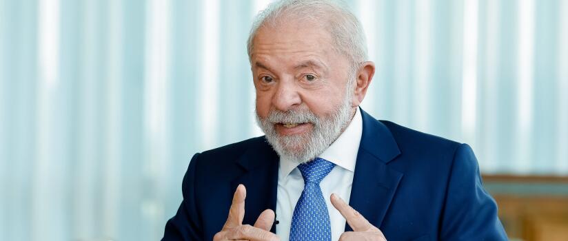 Maioria dos deputados 'não são trabalhadores' e 'pouco estão ligando para o povo', diz Lula