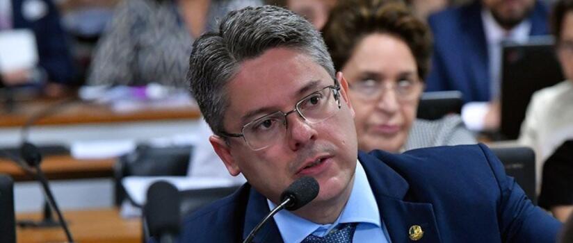 Alessandro Vieira, contrário à PEC da Blindagem, é escolhido como relator da proposta no Senado