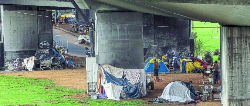 Prefeito de BH pede apoio do governo federal para ajudar moradores em situação de rua e catadores