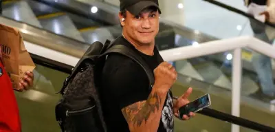 Popó diz que passará por cirurgia após pancadaria em luta com Wanderlei Silva