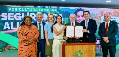 Lula fala em 'rusgas', mas elogia Congresso após vetar mudança na Ficha Limpa