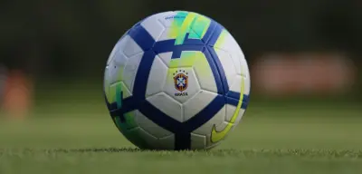 Novo calendário do futebol brasileiro se aproxima, mas segue mais inchado que o inglês