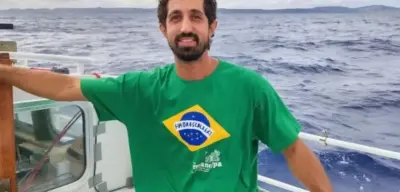 Agiram como terroristas, diz brasileiro detido em flotilha por Israel após chegar ao Rio