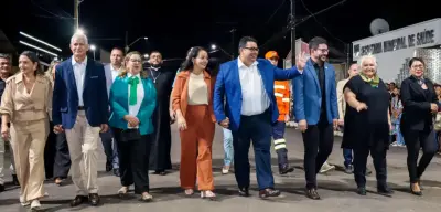 Com Gladson e Carlinhos do Pelado, Brasiléia tem desfile pela Independência | ac24horas | Notícias do Acre