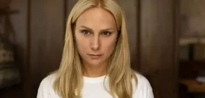 Atriz que vive Elize Matsunaga em 'Tremembé' fez aulas com açougueiro para saber esquartejar