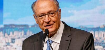'Todo trabalho está sendo feito' em negociação para suspender tarifaço dos EUA, diz Alckmin