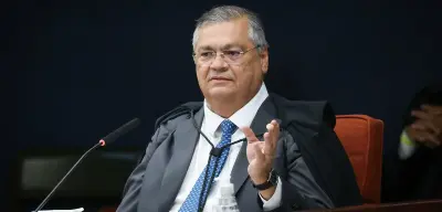 Dino diz que STF julga políticos de todos os partidos e lembra negativa de liberdade para Lula