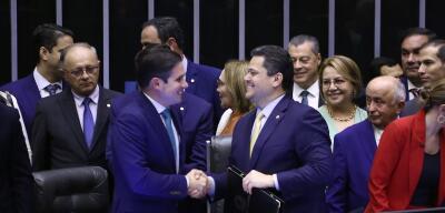 Motta, Alcolumbre e relator de projeto de anistia marcam reunião 'na calada da noite'