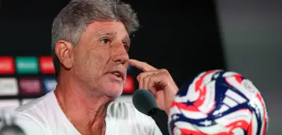 Renato Gaúcho se despede do Flu e critica 'gênios que destroem o futebol'