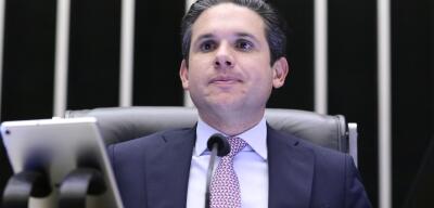 Após desgaste da PEC da Blindagem, Câmara aprova urgência de pacote da segurança pública