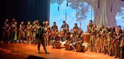 Espetáculo 'Elementar' mistura ritmos amazônicos e consciência ambiental no palco do SESI