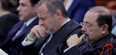 Defesa pede a Moraes que libere contato telefônico entre Bolsonaro e advogados