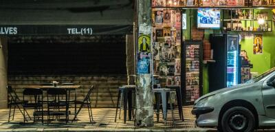 Bares de São Paulo sentem impacto do medo do metanol e mudam cardápio