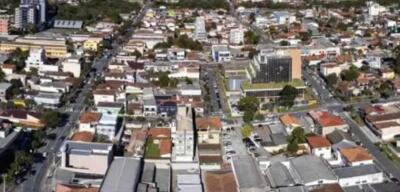 Curitiba e região têm a segunda menor taxa de pobreza do Brasil e crescimento de renda, aponta estudo - União Metropolitana Curitiba