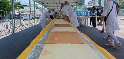 Começa a montagem do maior bolo da região Norte para o aniversário de Porto Velho - News Rondônia