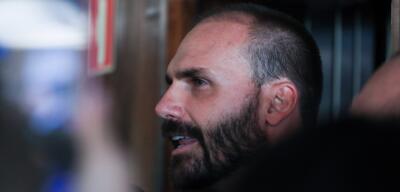 Eduardo Bolsonaro reage após ligação Trump-Lula: 'Rubio não cairá nesse papo furado'