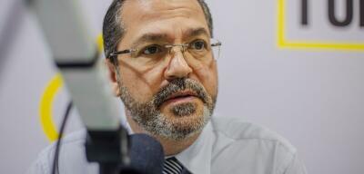 Carlos Muniz critica antecipação do processo eleitoral