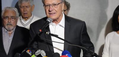 'Lula disse que não há tema proibido', diz Alckmin sobre encontro entre presidente do Brasil e Trump