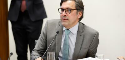 MDB no Senado critica Blindagem, mas partido entregou 80% de seus votos para PEC na Câmara