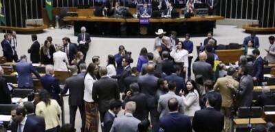 PEC da Blindagem pode ampliar infiltração do crime organizado na política