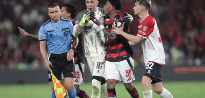 A Tribuna MT - Esportes: Conmebol anula 2º amarelo e libera Plata para defender o Flamengo